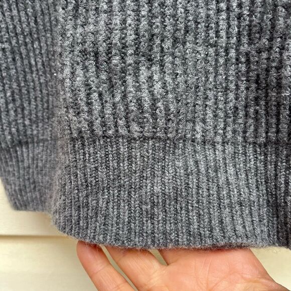 Vince gray long sleeved half zipper wool/cashmere blend sweater, size Small - Picture 5 of 8